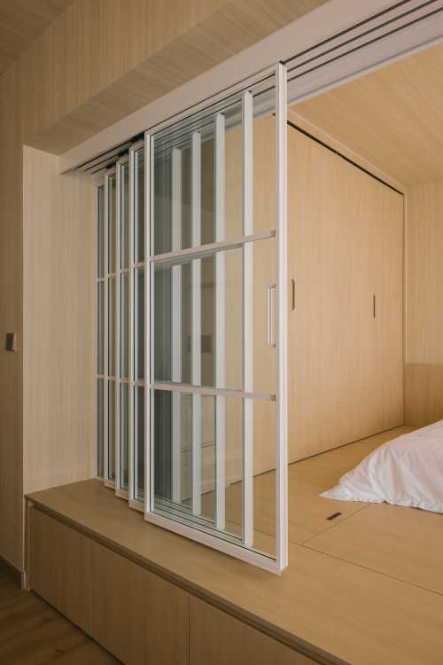 Modern Bedroom at 465A Fernvale Road