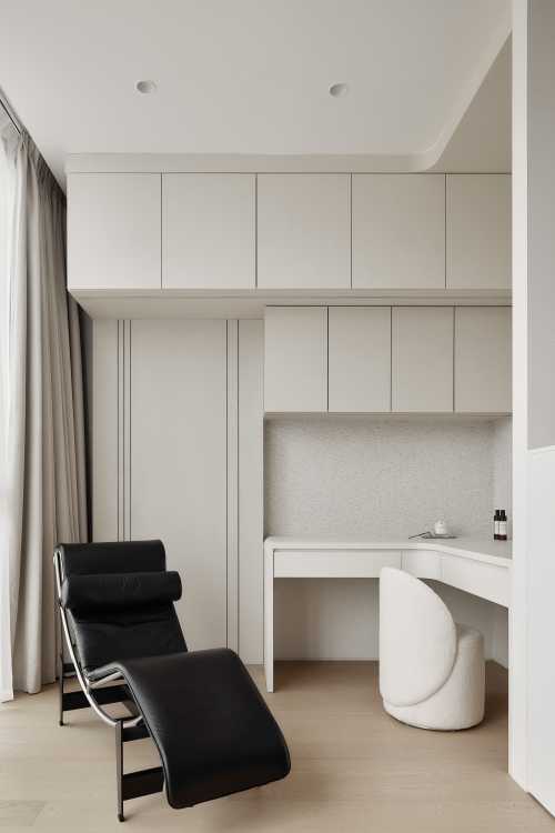 Modern Bedroom at Park Parkwood Collection