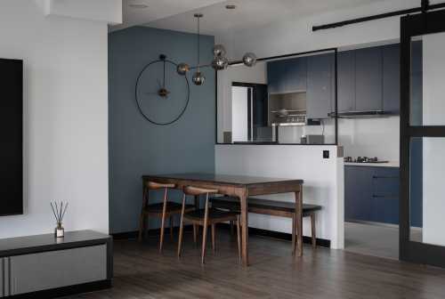 Contemporary Dining Room at Blk 808B Choa Chu Kang Avenue 1
