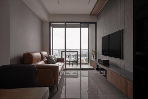 Industrial Living Room at Sitrling