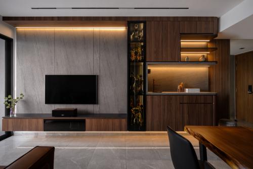 Industrial Living Room at Sitrling