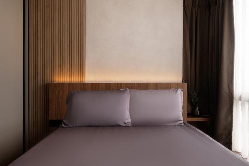 Industrial Bedroom at Sitrling