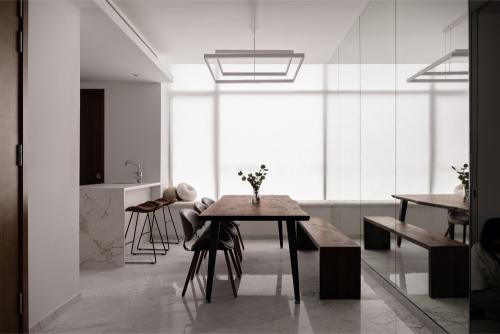 Minimalist Dining Room at Nathan Suites