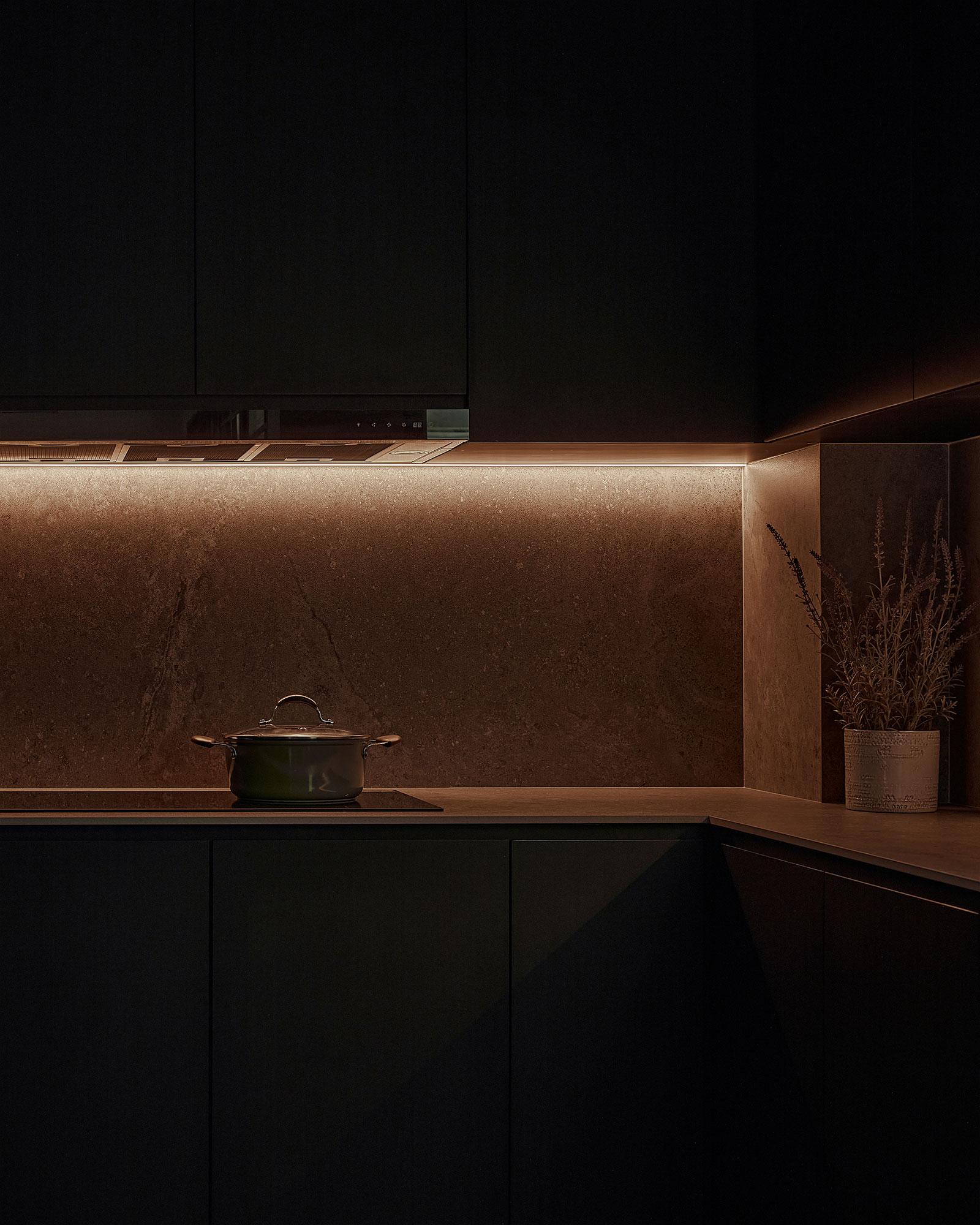 Contemporary Kitchen with Countertop and Kitchen Backsplash