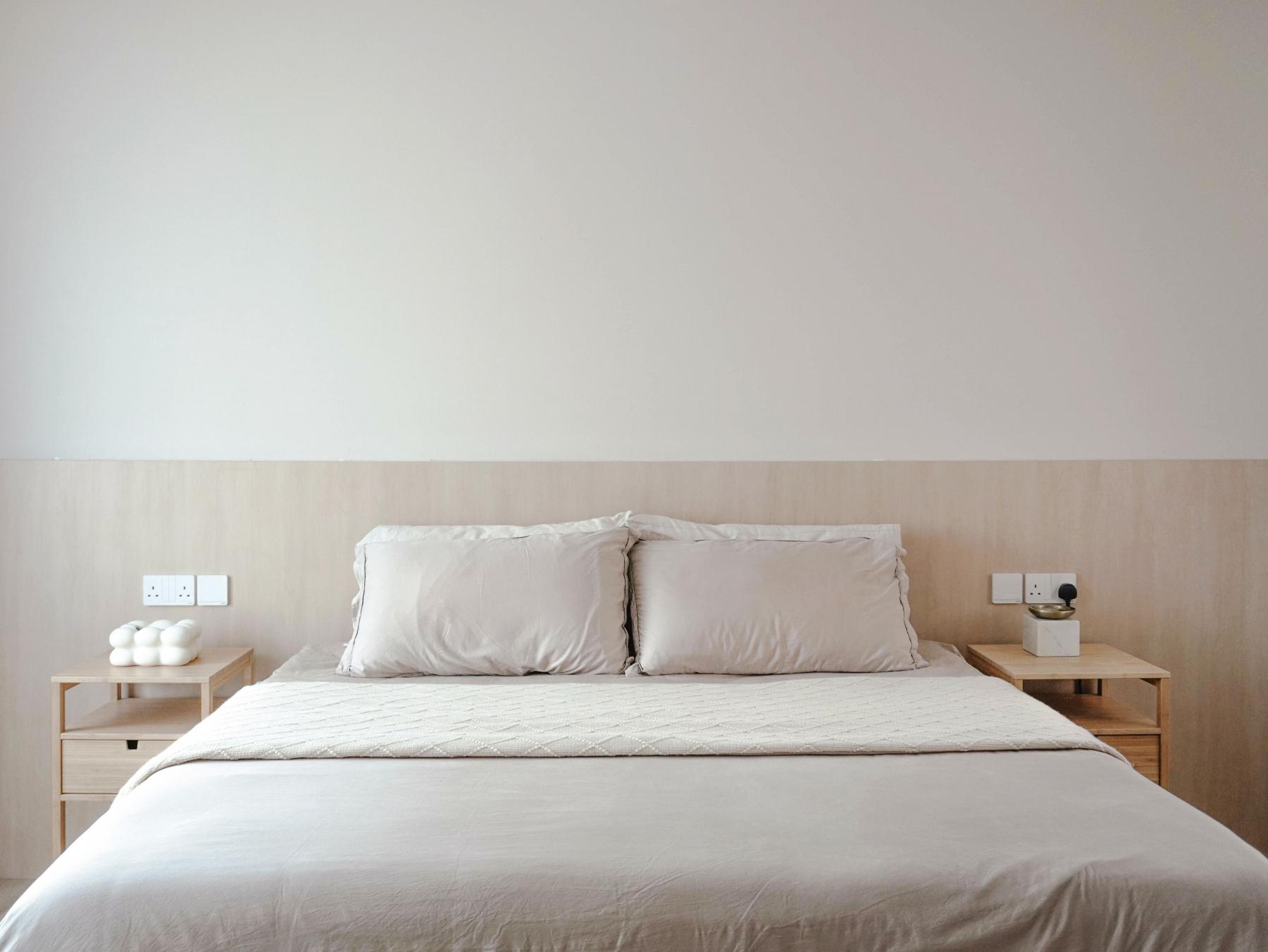 Modern Bedroom with Homogeneous Tiles and Bed