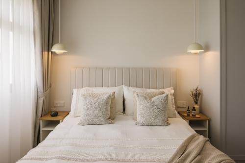 Modern Bedroom at 278A Compassvale Bow