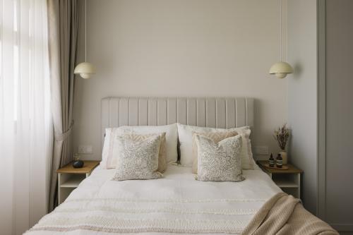 Modern Bedroom at 278A Compassvale Bow