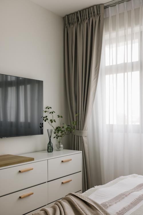 Modern Bedroom at 278A Compassvale Bow