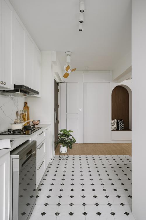 Modern Kitchen at 278A Compassvale Bow