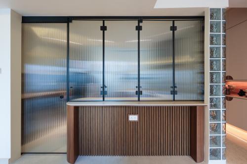 Contemporary Kitchen at 370H Anchorage