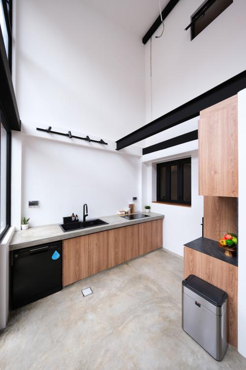 Contemporary Kitchen at 66 Mulberry
