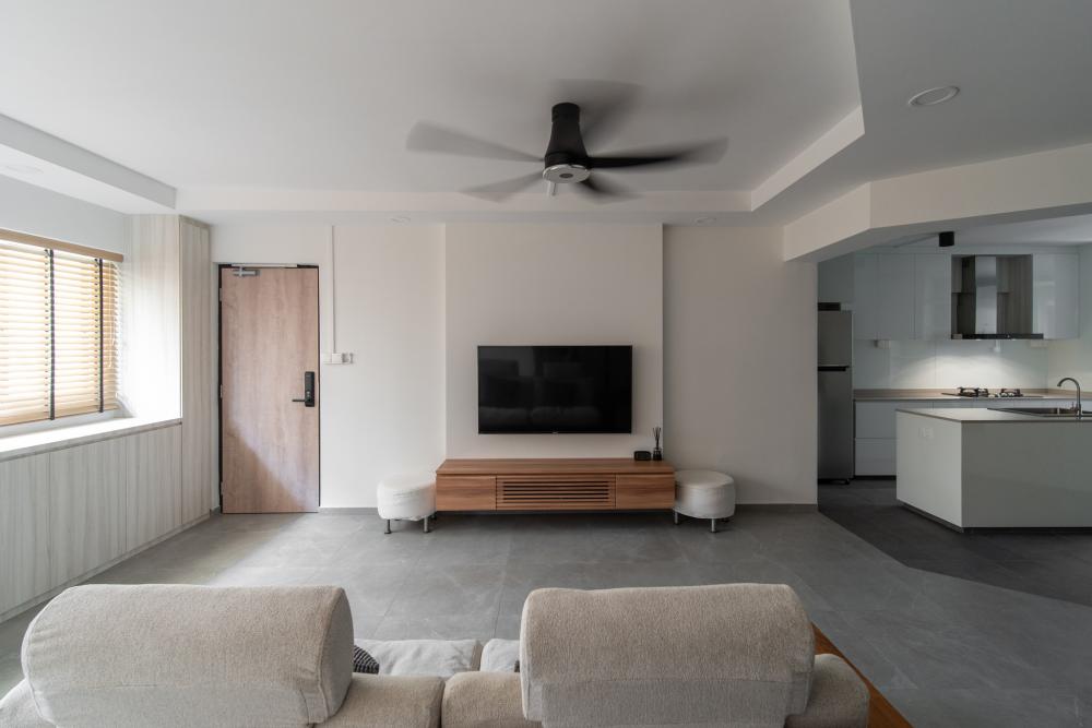 319 Jurong East