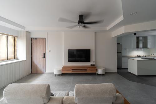 Scandinavian Living Room at 319 Jurong East