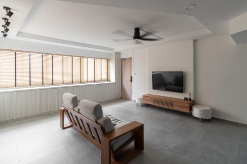 Scandinavian Living Room at 319 Jurong East