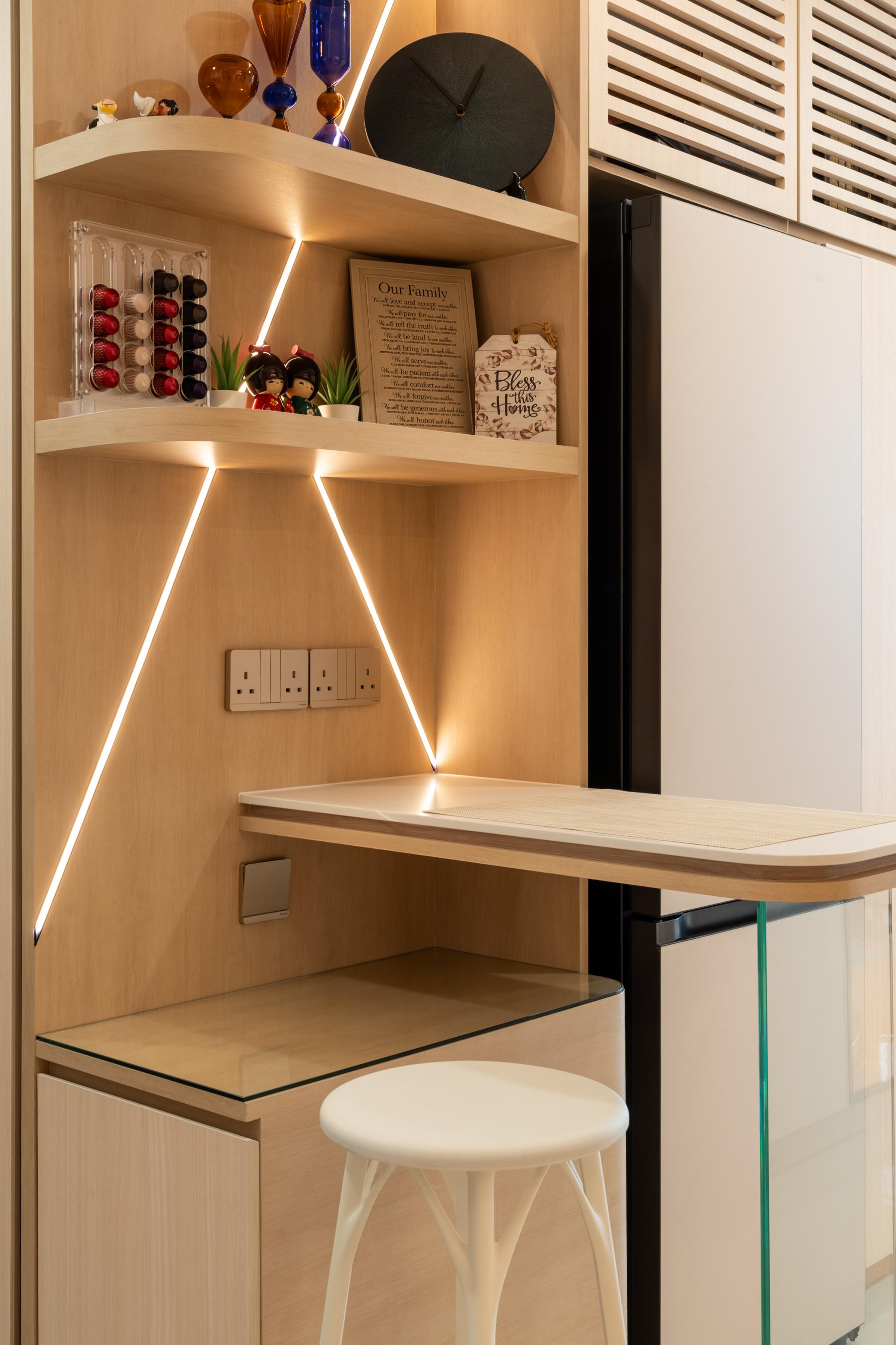 Scandinavian Kitchen with Homogeneous Tiles and Open Kitchen