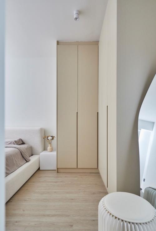 Minimalist Bedroom at 653A Punggol Drive