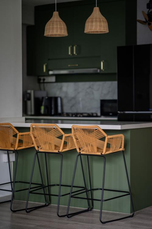 Modern Dining Room at 120A Edgedale Plain