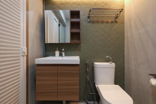 Scandinavian Bathroom at 152C Bedok South