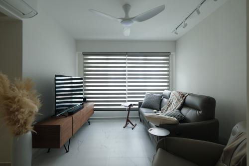 Scandinavian Living Room at 152C Bedok South