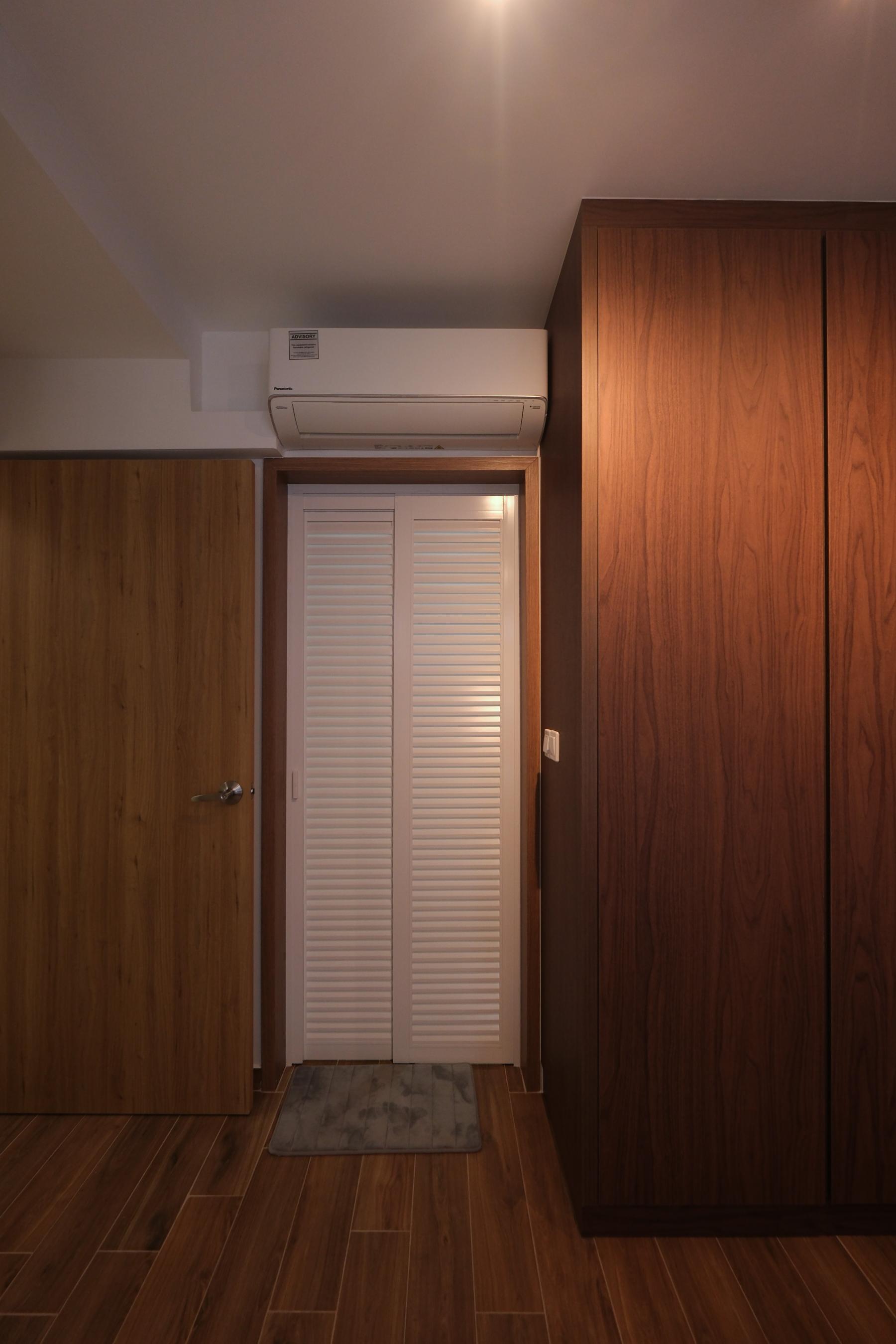 Scandinavian Bedroom with Drop Light and Downlights
