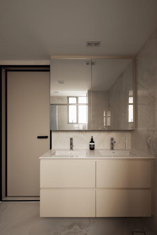Contemporary Bathroom at Thomson Euro-Asia