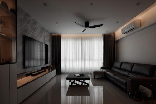 Contemporary Living Room at Thomson Euro-Asia