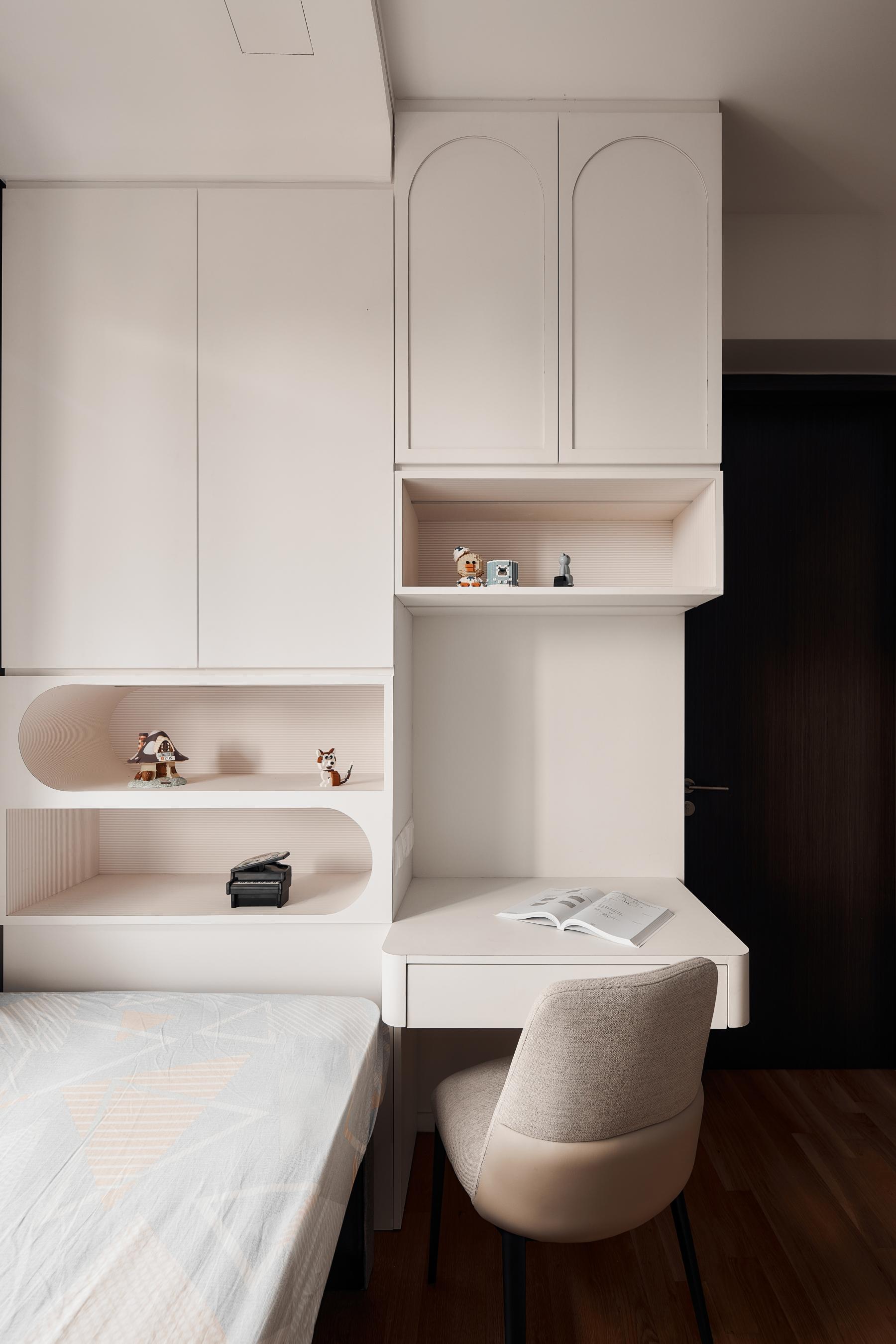 Modern Bedroom with Wood Flooring and Bedside Table