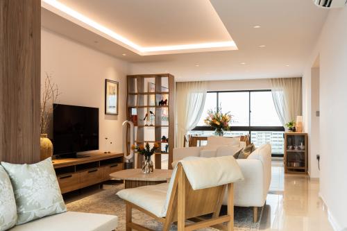Contemporary Living Room at Choa Chu Kang