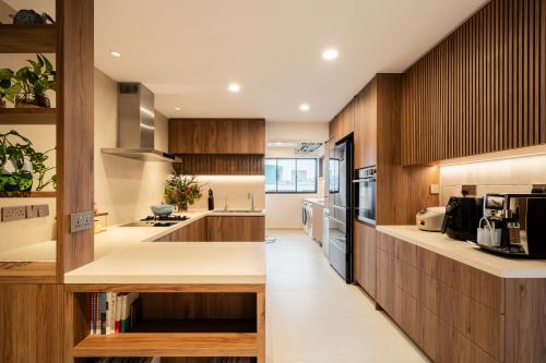Contemporary Kitchen at Choa Chu Kang
