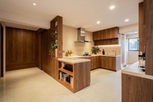 Contemporary Kitchen at Choa Chu Kang