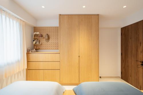 Contemporary Bedroom at Choa Chu Kang