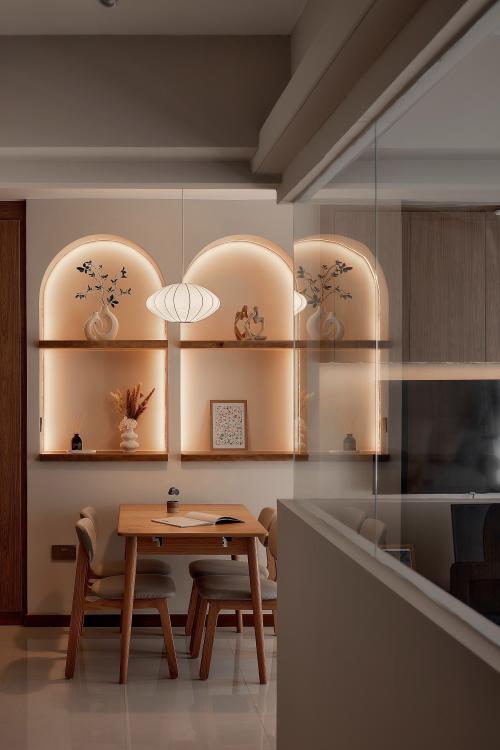 Modern Dining Room at Woodleigh Link
