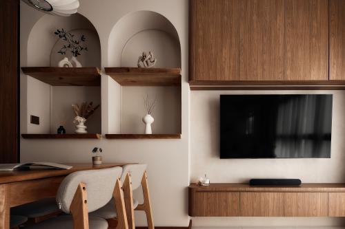 Modern Living Room at Woodleigh Link