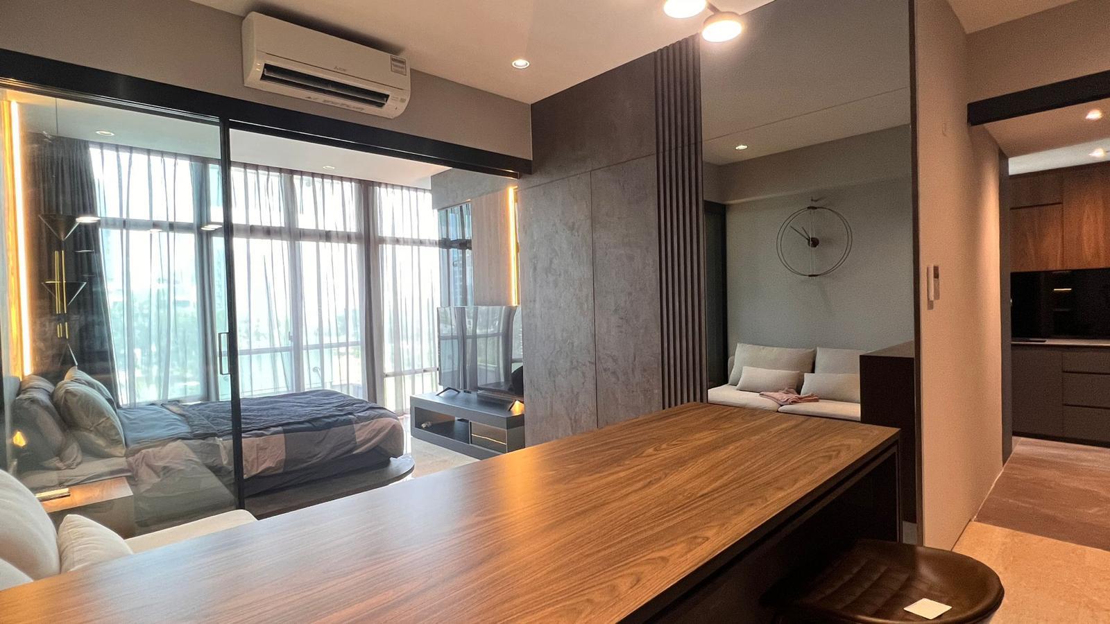Contemporary Dining Room with Drop Light and Drop Ceiling