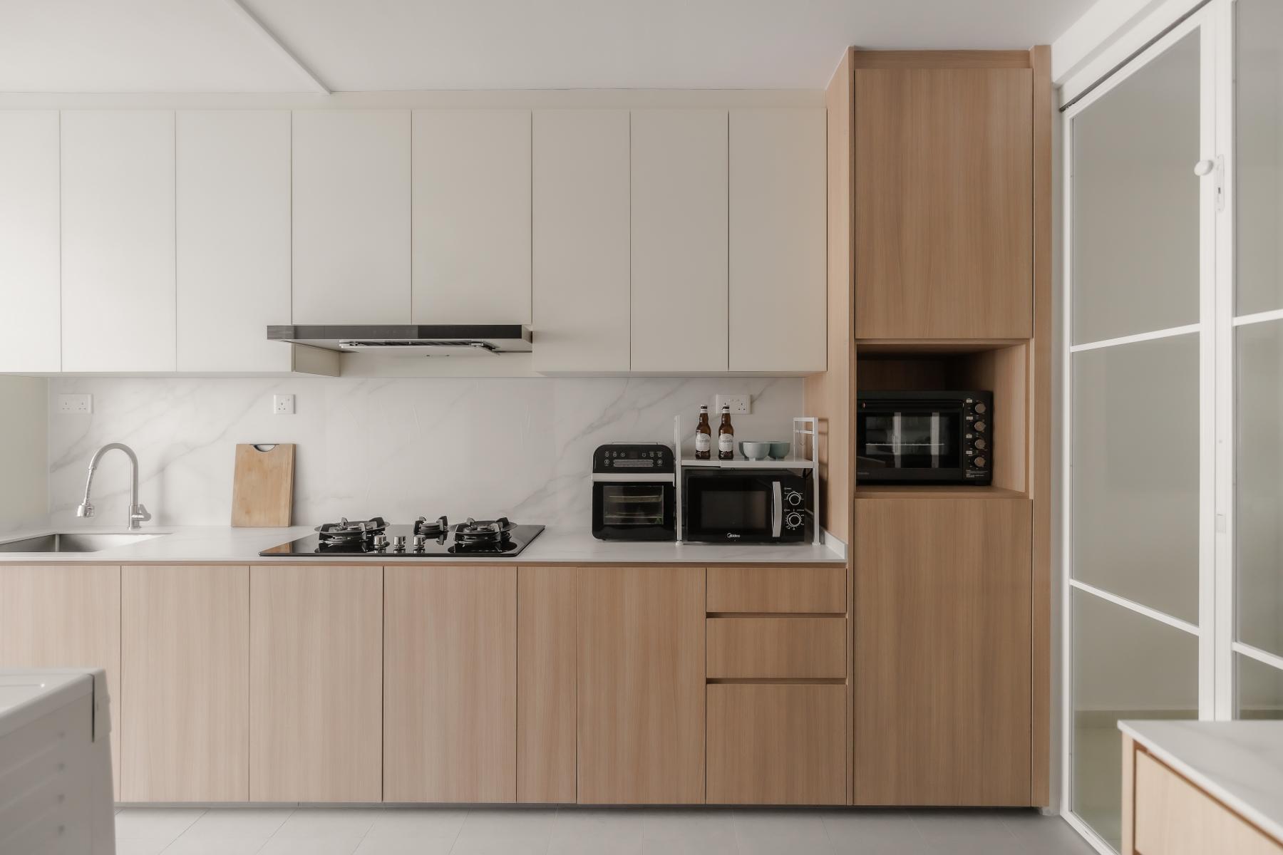 Scandinavian Kitchen with Countertop and Homogeneous Tiles