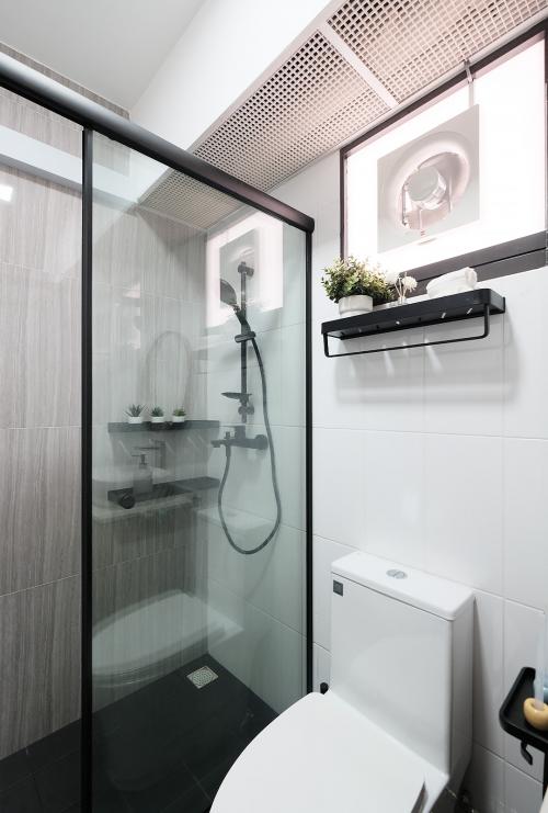 Scandinavian Bathroom at 208B Clementi