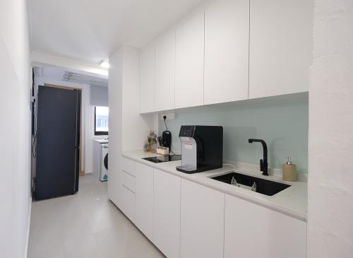 Scandinavian Kitchen at Jalan Klinik