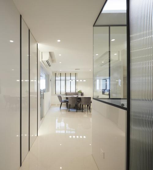 Scandinavian Dining Room at HDB Jurong West