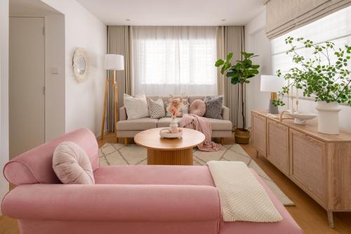 Scandinavian Living Room at 109 Clementi