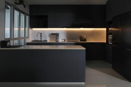 Modern Kitchen at 237A Boon Lay Dr