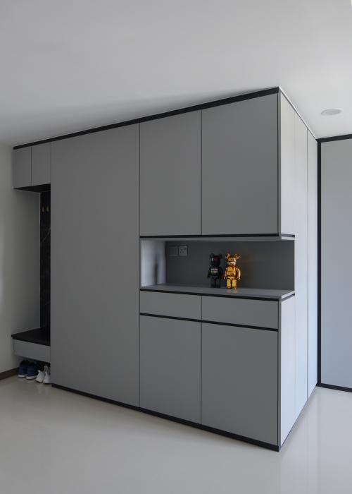 Modern Foyer at 237A Boon Lay Dr