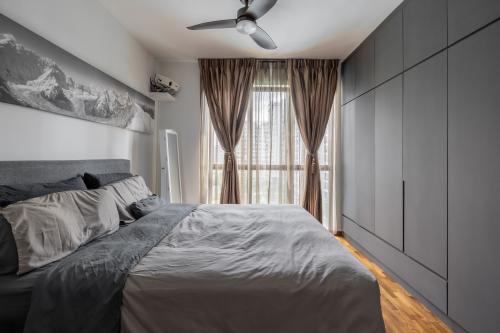 Modern Bedroom at Rio Vista