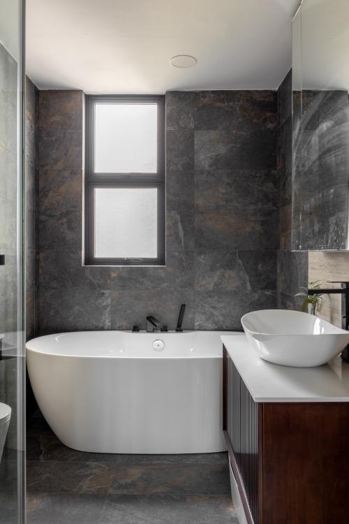 Modern Bathroom at Rio Vista