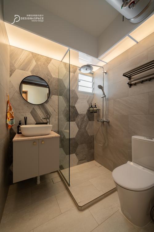 Modern Bathroom at Dakota Breeze