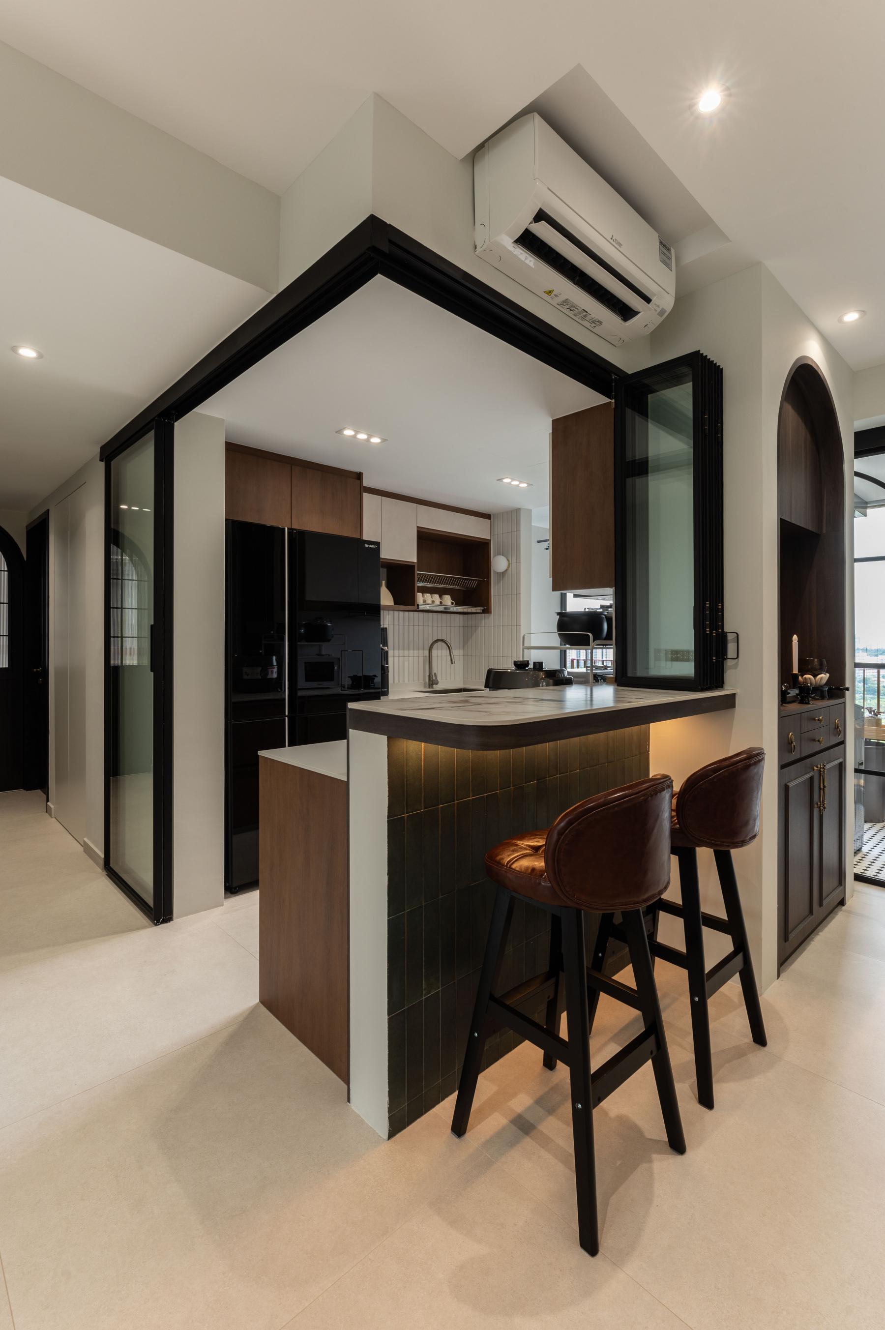 Modern Kitchen with Open Kitchen and Bar Counter