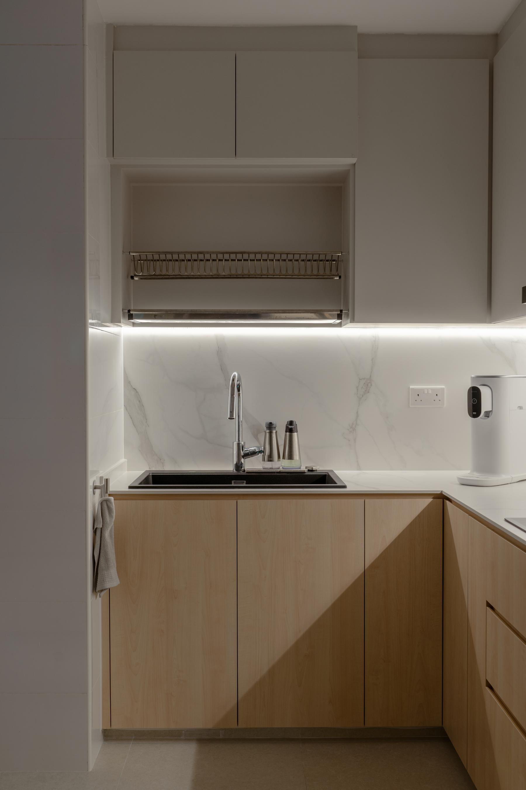 Scandinavian Kitchen with Countertop and Homogeneous Tiles
