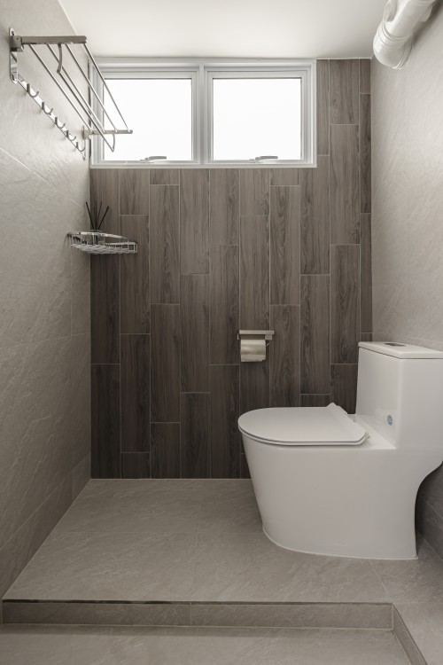 Scandinavian Bathroom at Ang Mo Kio Avenue 3