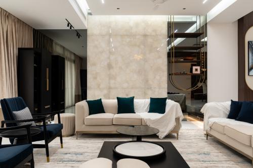 Modern Living Room at Regency Park
