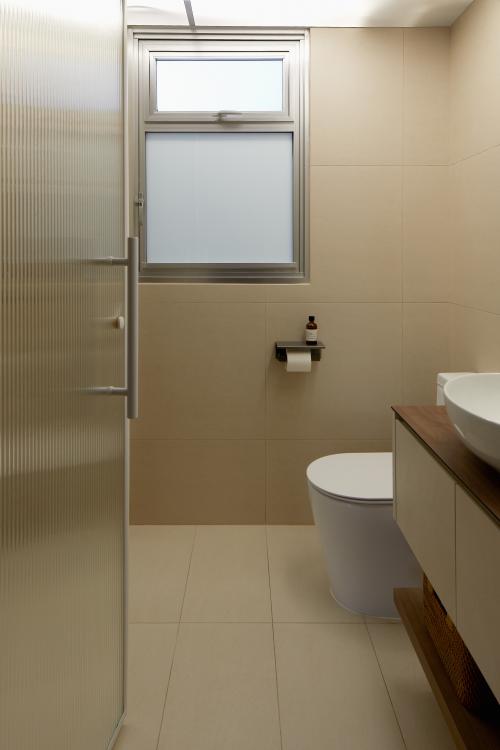 Scandinavian Bathroom at Yishun Glen BTO