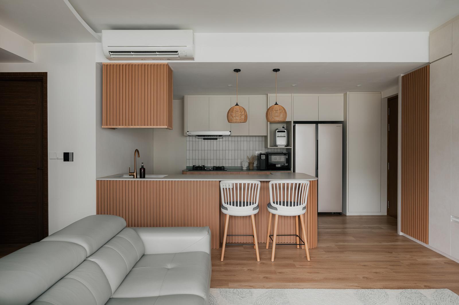Asian Living Room with Countertop and Vinyl Flooring